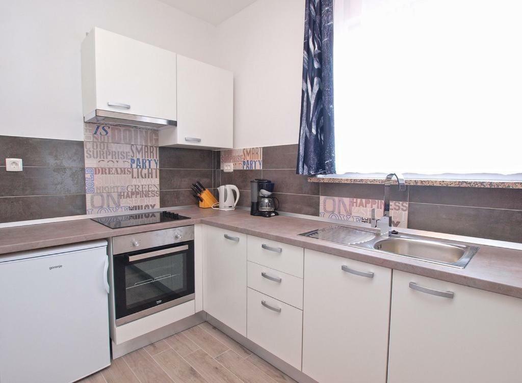 Luna Apartamento Pula