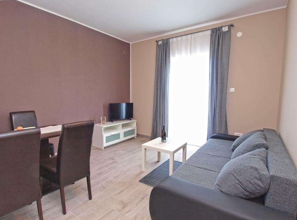 Apartman Luna *